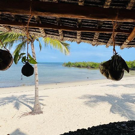 Mwazaro Beach Lodge Shimoni Buitenkant foto