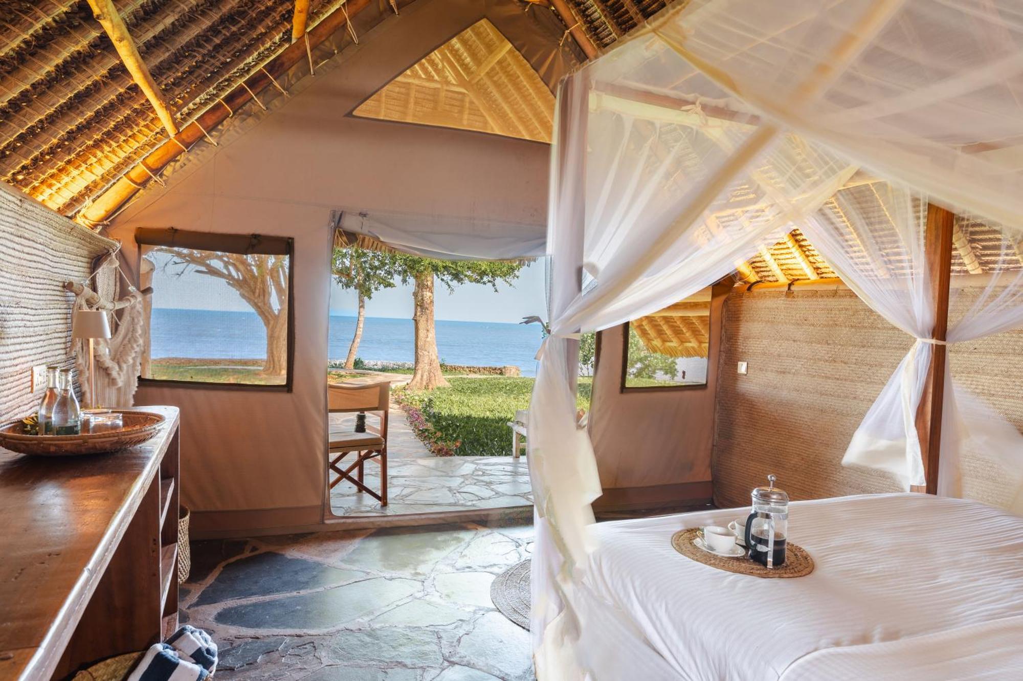 Mwazaro Beach Lodge Shimoni Buitenkant foto