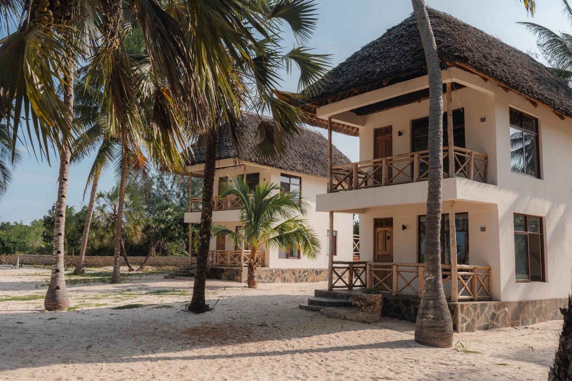 Mwazaro Beach Lodge Shimoni Buitenkant foto