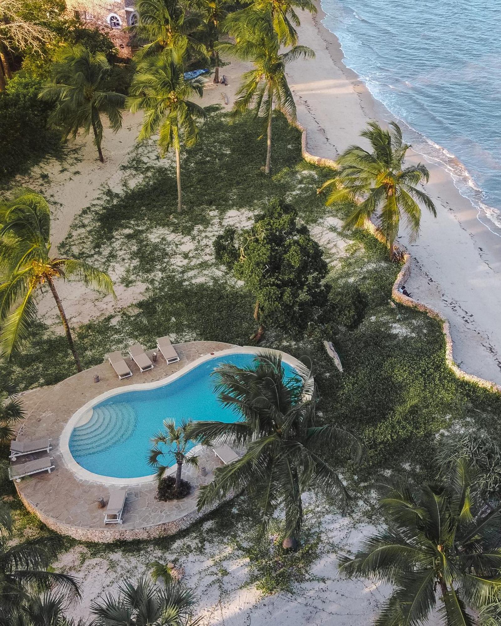 Mwazaro Beach Lodge Shimoni Buitenkant foto