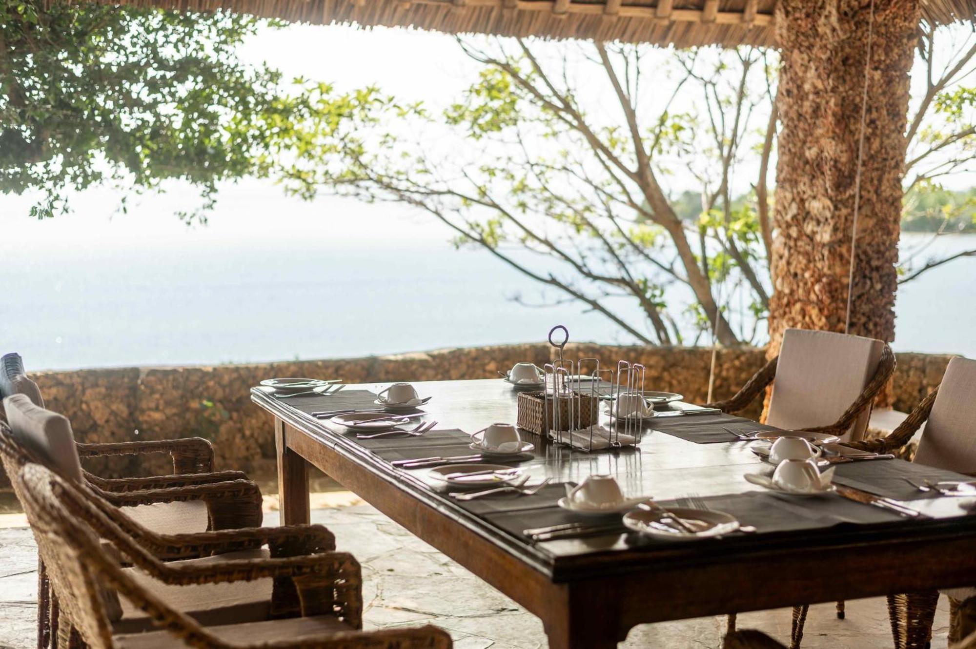Mwazaro Beach Lodge Shimoni Buitenkant foto