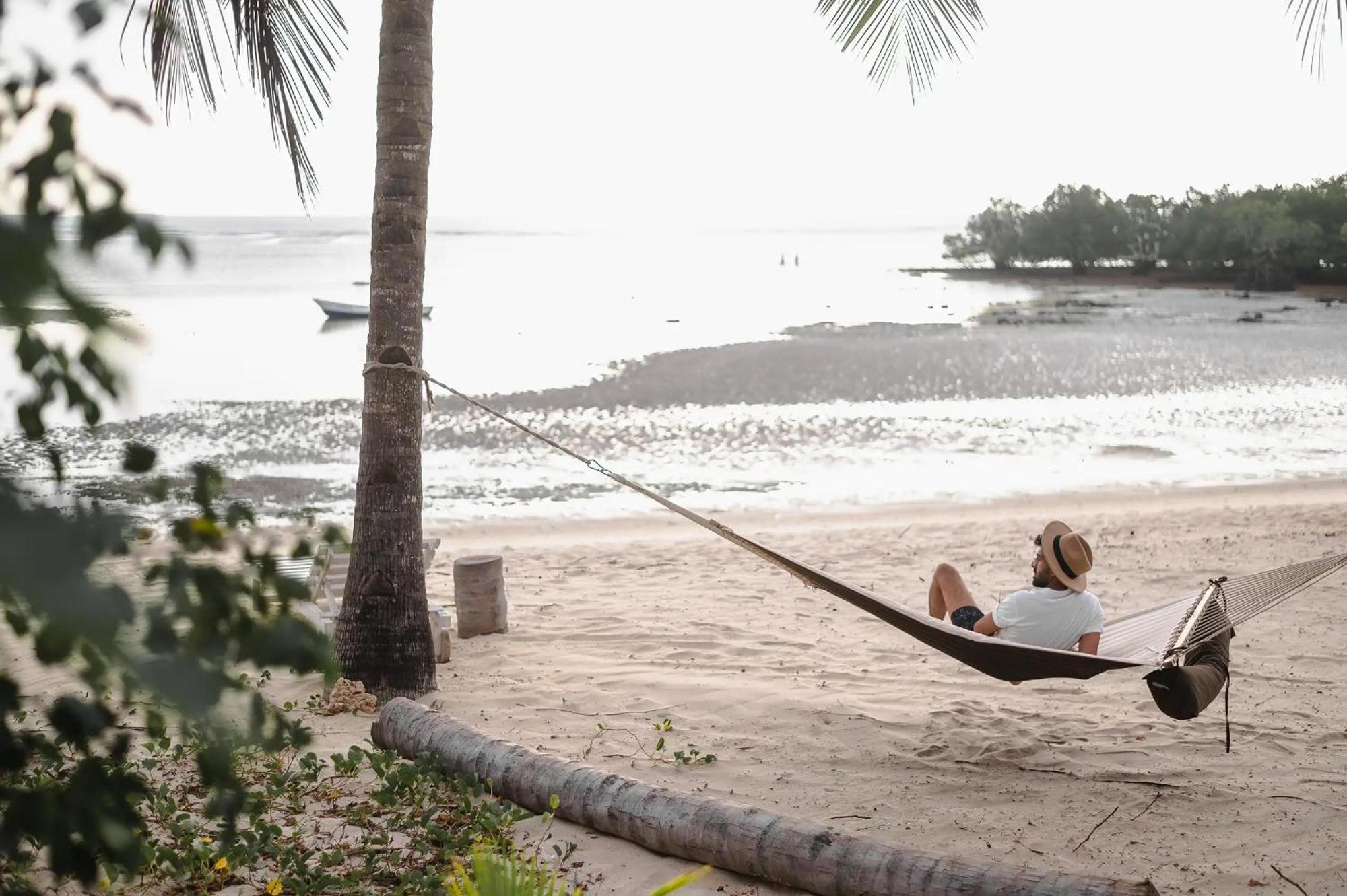 Mwazaro Beach Lodge Shimoni Buitenkant foto