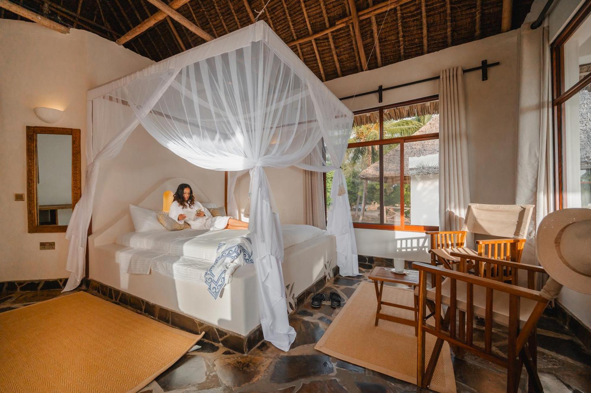 Mwazaro Beach Lodge Shimoni Buitenkant foto